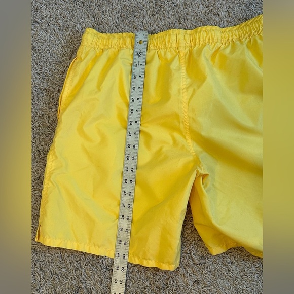 Old Navy Yellow Beach Swim Trunks Quick-Drying Elastic Waist Sz XL - Picture 6 of 6
